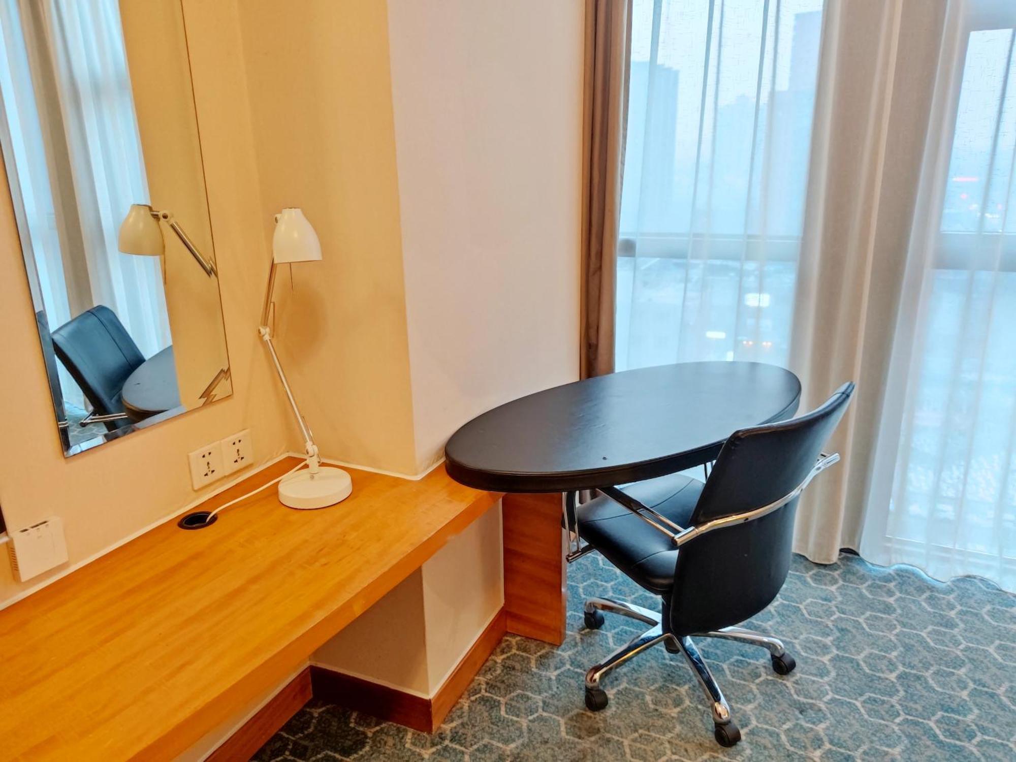 Holiday Inn Express Beijing Huacai By Ihg Dış mekan fotoğraf